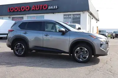 CLEAN CARFAX ACCIDENT FREE WELL MAINTAINED AWD Experience The Perfect Blend of Style And Performance...