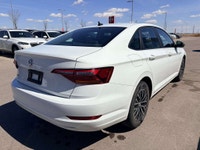 2019 VOLKSWAGEN JETTA HIGHLINE * LEATHER * SUNROOF * PUSH START HEATED SEATS * FEATURES INCLUDE: -Ba... (image 5)