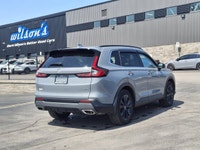 Look at this certified 2024 Honda CR-V Hybrid Touring AWD | Leather | Sunroof | Nav | Heated Wheel +... (image 5)