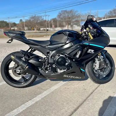 APPLY NOW: https://www.ridecollective.ca/get-pre-approved 2024 SUZUKI GSX-R750 • 750cc engine delive...