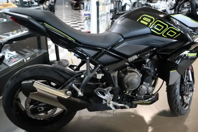 2025 Triumph Tiger Sport 800 Sapphire Black in Sport Touring in Edmonton - Image 3