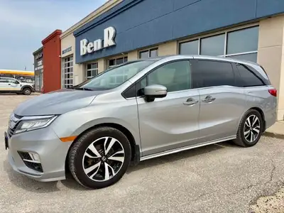 Engine: V6 Cylinder Engine 3.5L L/100Km City: 12.2 L/100Km Hwy: 8.5 Safety Equipment ABS And Driveli...