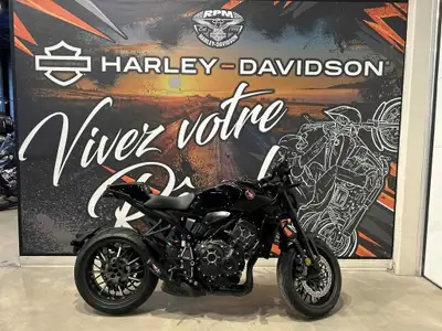 2023 Honda CBR 1000R 2023 Honda CBR 1000R Honda CBR 1000R 2023 avec seulement 27 915 km pour 11 995$...