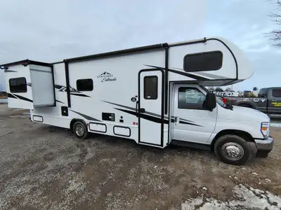 Entrada Class C gas motorhome 2600DS highlights - Two Slides - Full Bathroom - Private Bedroom - Sof...