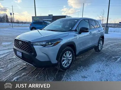 Recent Arrival! Silver 2025 Toyota Corolla Cross LE AWD CVT 2.0L 4-Cylinder DOHC 16V APPLE CAR PLAY,...
