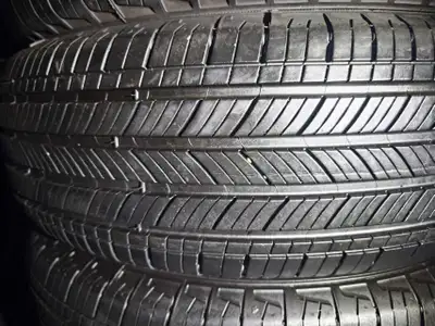 FOUR 90% NEW MICHELIN 225/60R18 100H PRIMACY A/S Installation and Balancing Included Looking for a v...