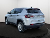 Cloth Low-Back Bucket Seats, Heated Front Seats, 8.4 Touchscreen Display, Apple Carplay, Google Andr... (image 3)