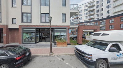 Très beau local commercial situé au 81 rue St-Laurent à Beauharnois, offrant une excellente visibili...