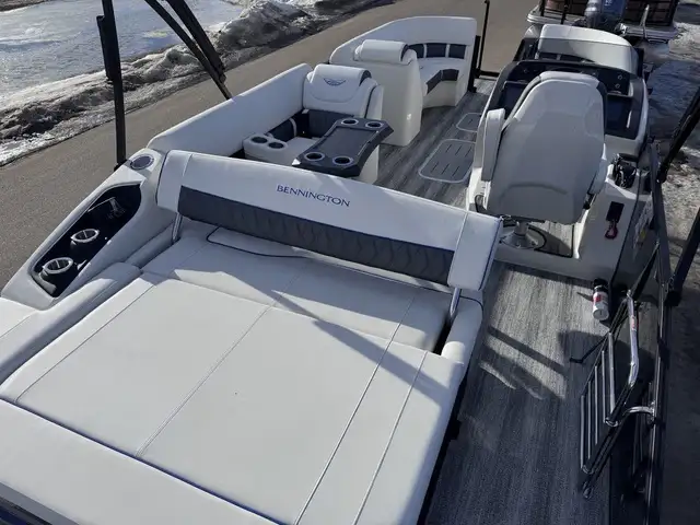2025 Bennington 23LXSSBSE in Powerboats & Motorboats in St. Albert - Image 24