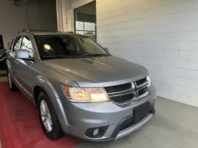 3.6L V6 ENGINE ALL WHEEL DRIVE (AWD) 6-SPEED AUTOMATIC PUSH START BUTTON BACKUP CAMERA HEATED SEATS...