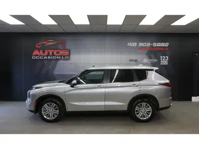 MITSUBISHI OUTLANDER SE S-AWC 2023 ÉDITION SE S-AWC 2.5 LITRES AWD TRACTION INTÉGRALE ** 7 PASSAGERS...