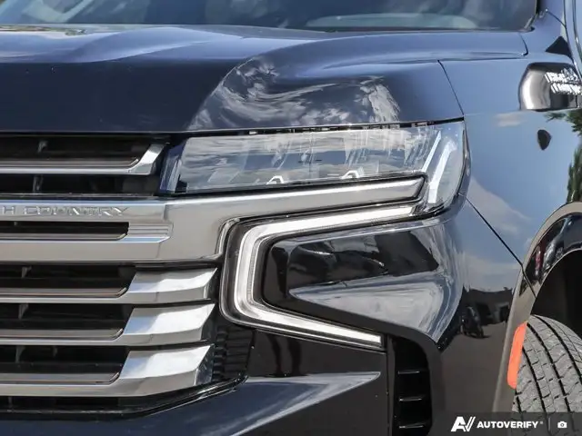 2024 Chevrolet Suburban High Country | HUD | Wireless Carplay in Cars & Trucks in London - Image 14