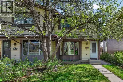 Great family home in Beddington. 3 bedroom, 1 and a half bathroom with finished basement. Eat-in Kit...