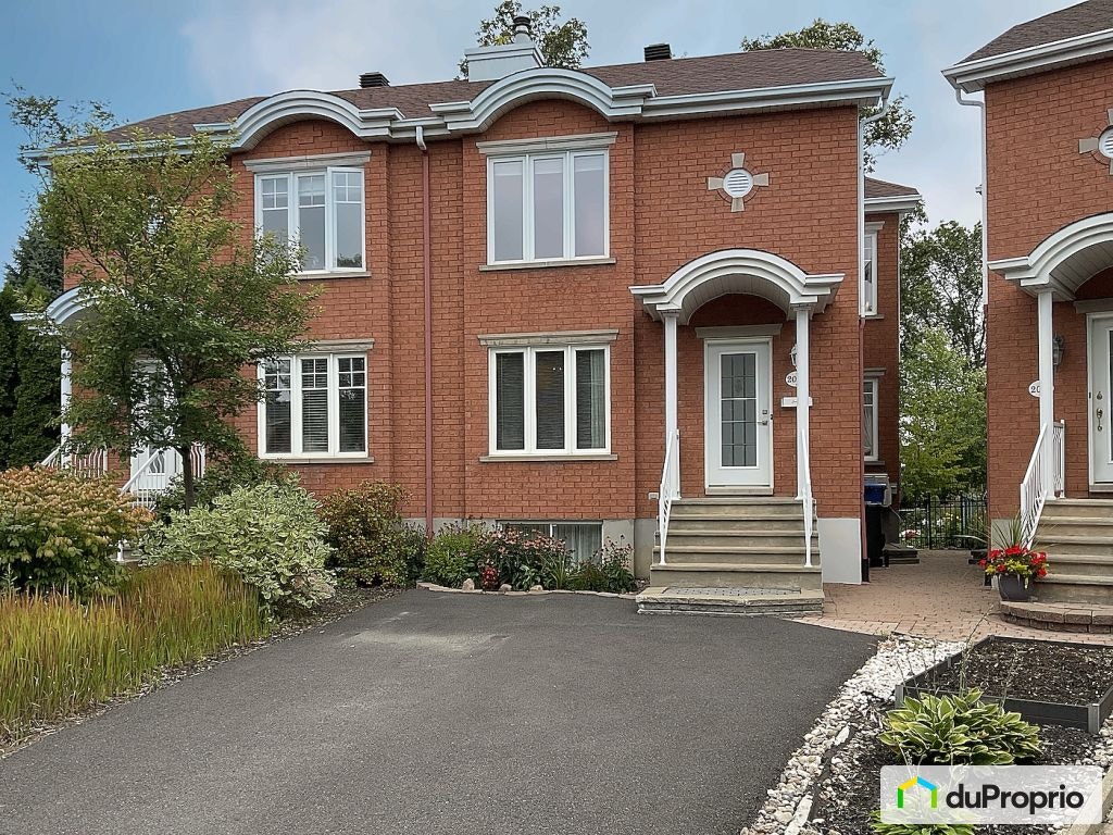 $659,000 - Semi-detached for sale in Longueuil (Vieux-Longueuil) — photo 1