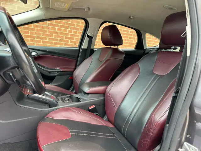 2013 Ford Focus Titanium Navigation Leather in Cars & Trucks in Oakville / Halton Region - Image 10
