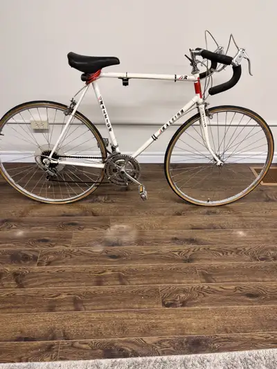 Vintage Raleigh 10 Speed, View more