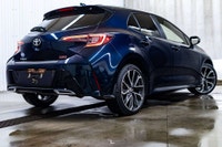 **ONE OWNER - ACCIDENT FREE** 48,064 KM This 2021 Toyota Corolla XSE Hatchback is powered by a 2.0L... (image 6)
