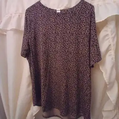 Ladies clothes - Size large, View more