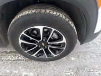 This CHEVROLET TRAILBLAZER delivers a 1.3 Liter DOHC Turbo engine powering this Automatic transmissi... (image 4)