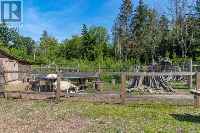 1720 Settler Rd Qualicum Beach, British Columbia in Condos for Sale in Parksville / Qualicum Beach - Image 25