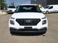 This Hyundai Venue boasts a Regular Unleaded I-4 1.6 L/98 engine powering this Variable transmission... (image 7)