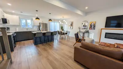 This stunning condo offers 3 spacious bedrooms and 2.5 bathrooms, featuring a modern open-concept ki...