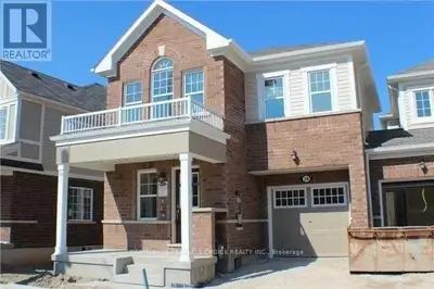 Beautiful 4 Bedrooms, Very Spacious, End Unit Town House Just Like A Detached House. Linked By Garag...