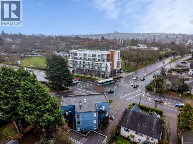 1303 Hillside Ave Victoria, British Columbia in Commercial & Office Space for Sale in Victoria - Image 27