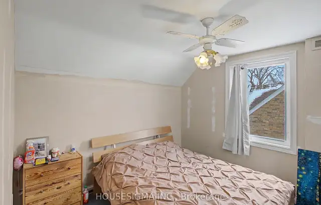 Room for rent in Room Rentals & Roommates in City of Toronto - Image 4