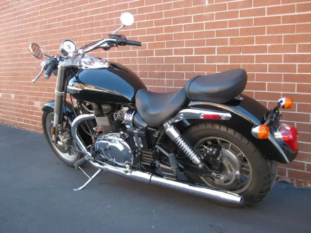2009 TRIUMPH AMERICA in Street, Cruisers & Choppers in City of Toronto - Image 9