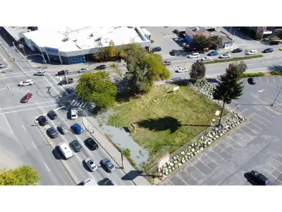 Seize this rare opportunity to lease 10,605 sqft of prime land at the high-traffic corner of South F...