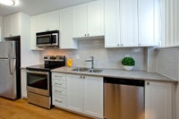 SPACIOUS 3 BEDROOM TOWNHOUSEFOR RENT ON FAMILY-ORIENTED PROPERTY IN NORTH OSHAWA! SELECT SUITES REVI... (image 1)