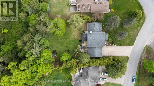 31 CURLING ROAD Bracebridge (Macaulay), Ontario62868539666434124