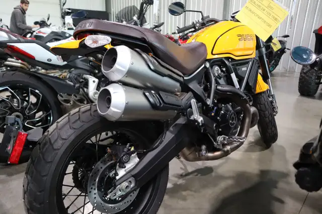 2023 Ducati Scrambler 1100 Tribute PRO Giallo Ocra in Sport Bikes in Edmonton - Image 4