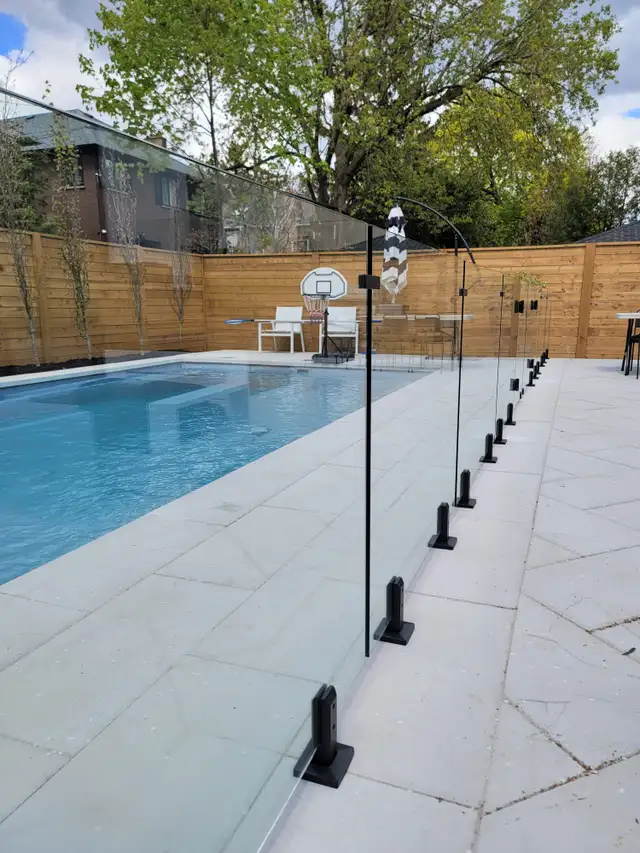 Tempered Glass Panels Standard Sizes for Glass Railing System in Other in Trenton - Image 7