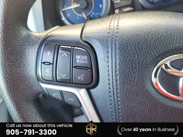 2018 Toyota Sienna LE | AWD | Power doors in Cars & Trucks in Mississauga / Peel Region - Image 14