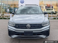 The 2024 Volkswagen Tiguan Comfortline R-Line Black Edition elevates every journey with its distinct... (image 7)