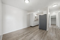 Amenities: Balconies • Air Conditioning • Upgraded Exteriors Suite & Building: Spacious and newly re... (image 5)