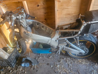 96 gsxr 750 project bike and or parts bike