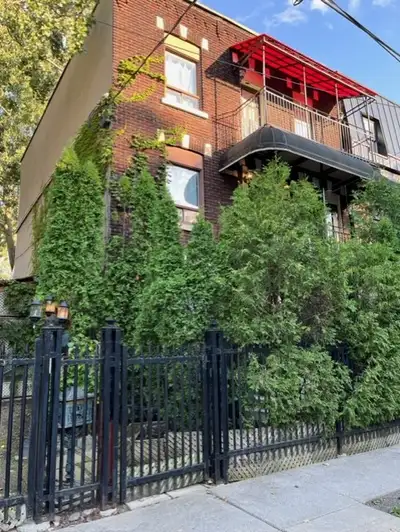 PRIX 680 $ d'autres chambres 740$ - 820$ aussi / 1 nuit / 1 sem / 2 sem / 3 sem PRIX sur demande. NO...