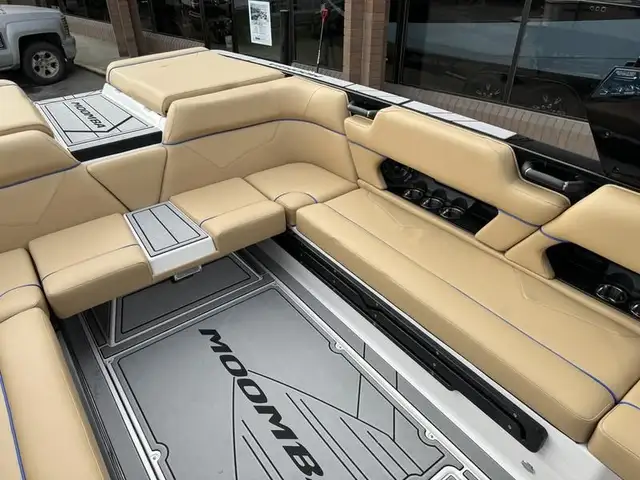 2024 Moomba Makai in Powerboats & Motorboats in Edmonton - Image 5