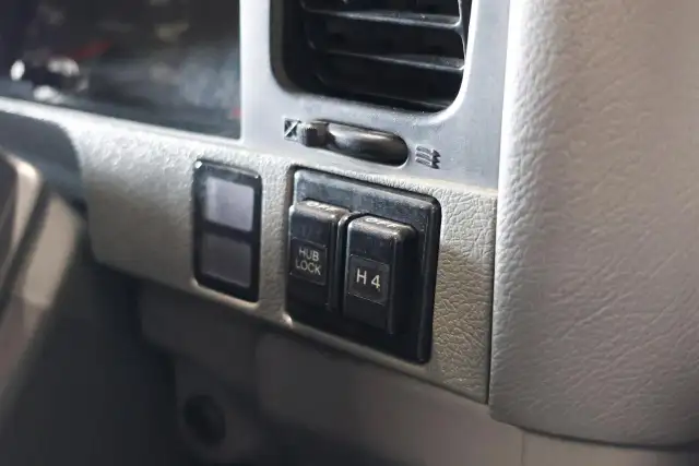 1995 Toyota Land Cruiser PRADO SX AUTO - 3.0L TURBO DIESEL in Cars & Trucks in Barrie - Image 26