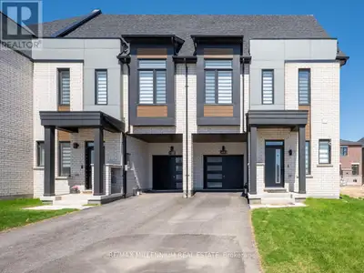 Luxurious 1-Year-Old End Unit Townhome | Over 2,795 Sq Ft | 4+1 Beds | 5 BathsStunning end unit in a...