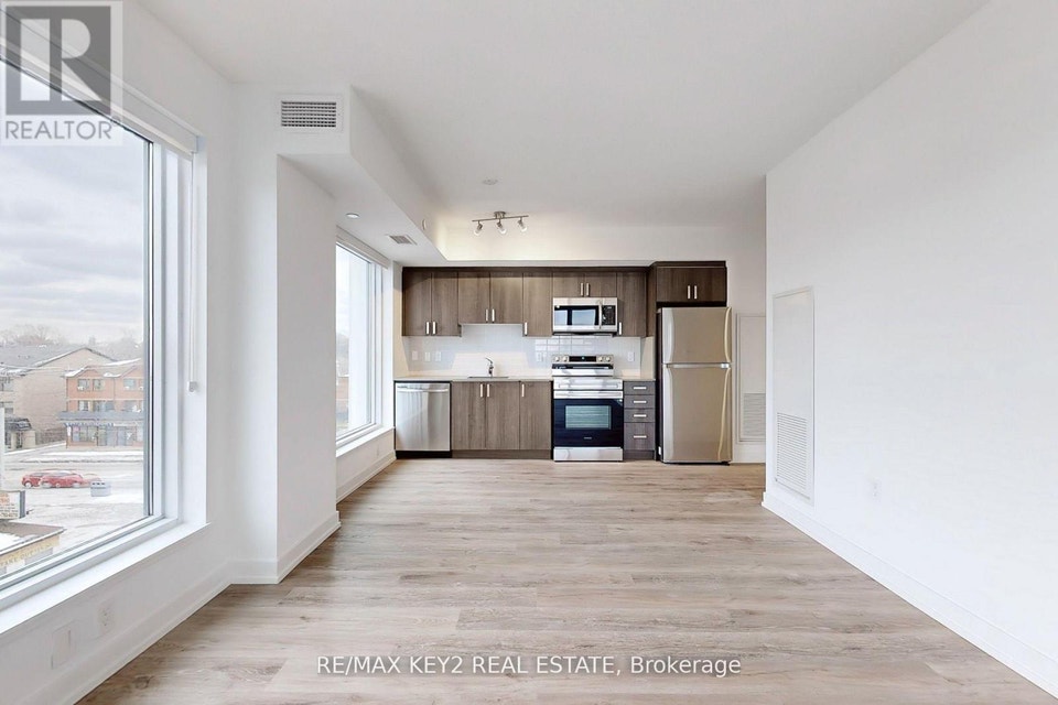 425 - 556 MARLEE AVENUE Toronto (Yorkdale-Glen Park), Ontario 2
