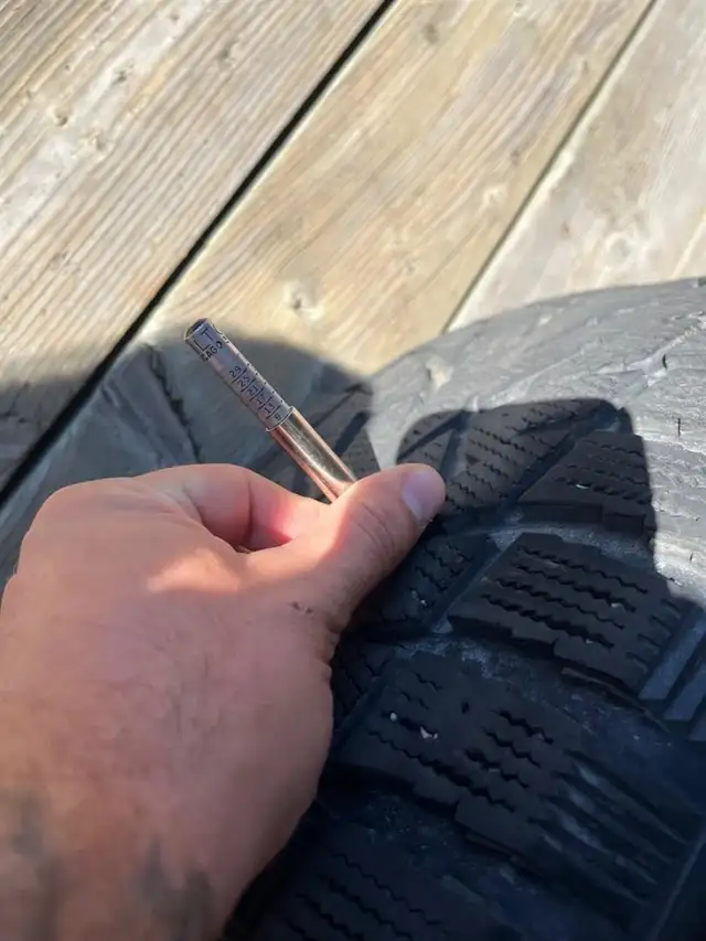 Ram 1500 275-60-20 TOYO G3-ICE ENTRE 8/32 ET 9/32, TRÈS BON 2023 in Cars & Trucks in St-Georges-de-Beauce - Image 9