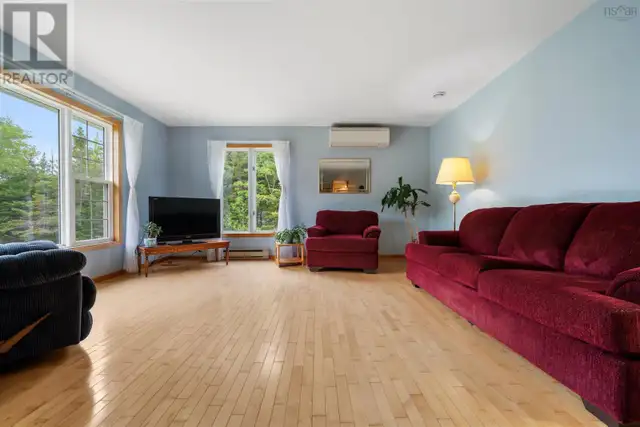 45 Hospital Road Sherbrooke, Nova Scotia in Houses for Sale in New Glasgow - Image 9