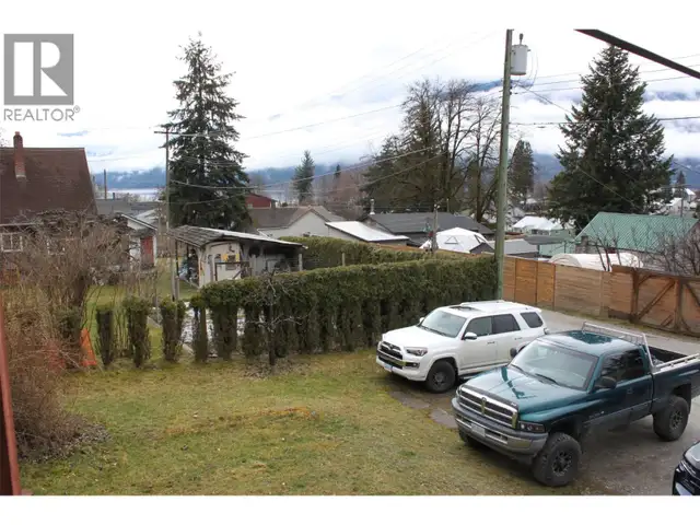 208 Nelson Avenue Unit# 1-4 Nakusp, British Columbia in Houses for Sale in Nelson - Image 20