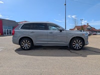 This pre-owned 2024 Volvo XC90 Plus Bright Theme offers a refined and modern presence, finished in C... (image 7)