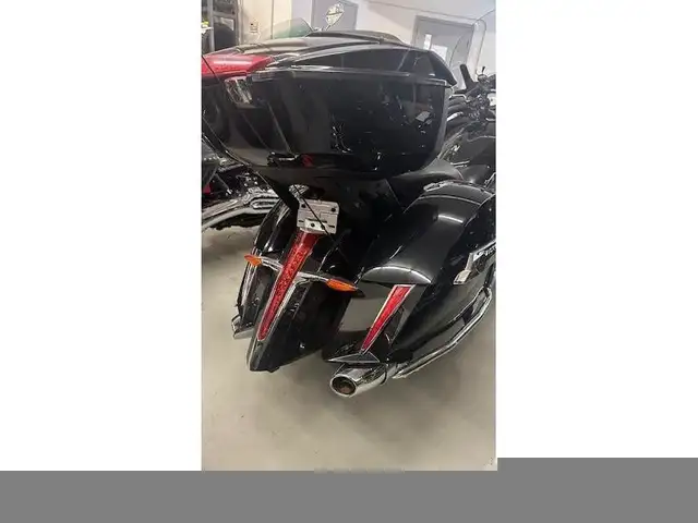 2016 Victory Motorcycles CROSS COUNTRY TOUR ABS in Sport Touring in Ottawa - Image 5