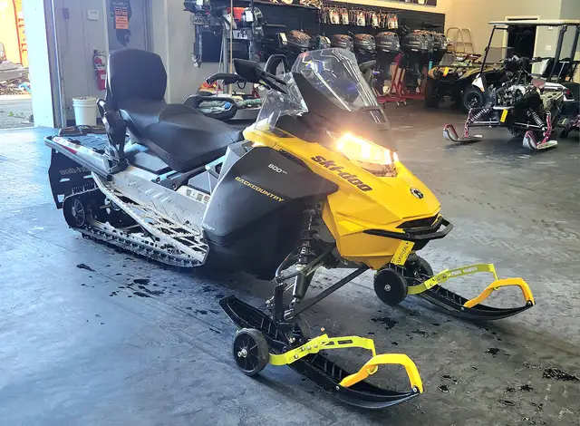 2023 SKIDOO BACKCOUNTRY SPORT 600 in Snowmobiles in Prince Albert - Image 3